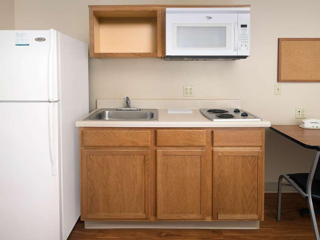 Extended Stay America Select Suites - Akron - South Portage Lakes 部屋 写真