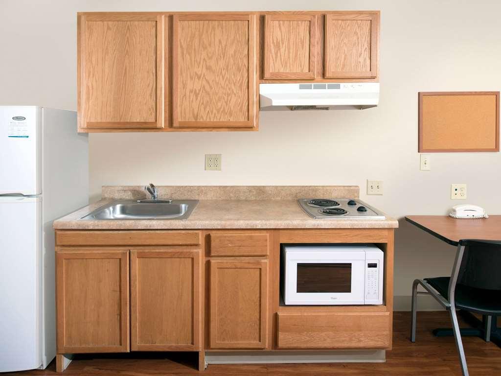 Extended Stay America Select Suites - Akron - South Portage Lakes 部屋 写真